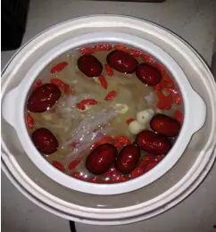 国产燕窝介绍视频教程,从原料挑选到成品呈现-第2张图片-亚洲高清影视网