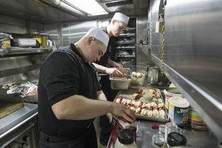 国产潜艇食堂视频,揭秘深海勇士的“味蕾天堂”-第1张图片-亚洲高清影视网