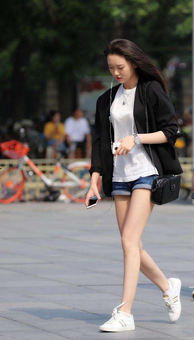 国产福利街拍视频,国产福利街拍,捕捉日常时尚瞬间-第2张图片-亚洲高清影视网 国产福利街拍视频,国产福利街拍,捕捉日常时尚瞬间-第2张图片-亚洲高清影视网