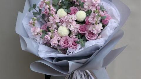 国产花束拼图视频大全集,创意无限，花艺生活新体验-第1张图片-亚洲高清影视网