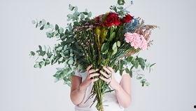 国产花束拼图视频大全集,创意无限，花艺生活新体验-第3张图片-亚洲高清影视网